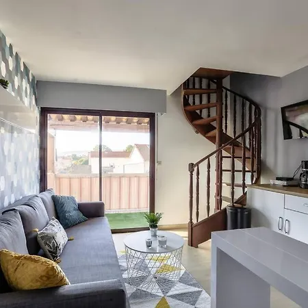 Apartment Bel T2 A 5min A Pied De La *